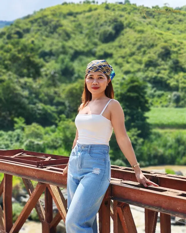 Michelle, 29
