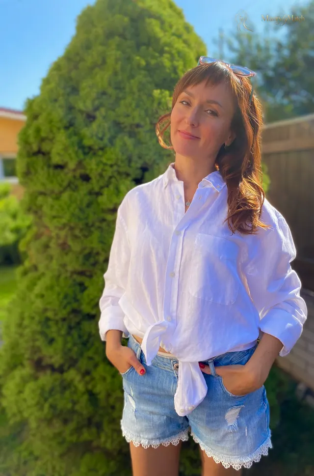 Julia, 48