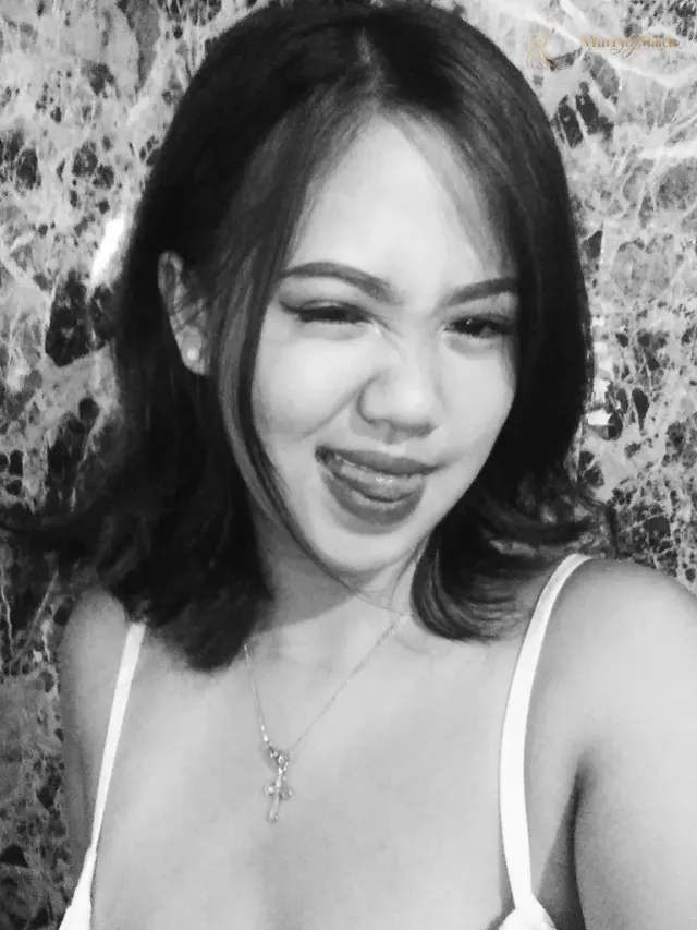 Another photo of Aya