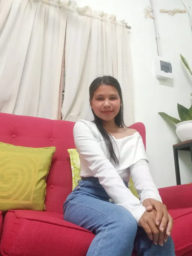 Grace Mae, 24