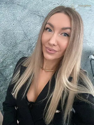 YULIYA, 40