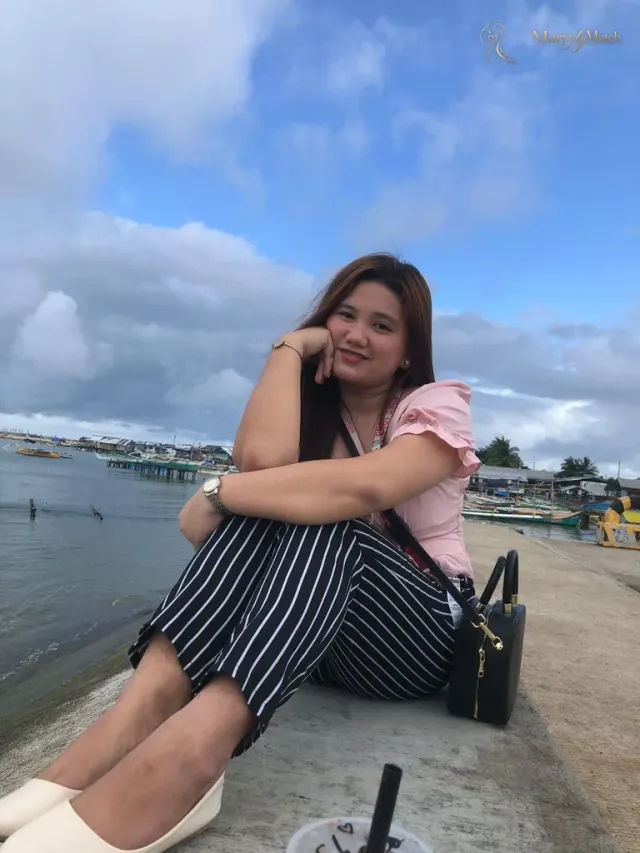 Another photo of TRIXIMAE