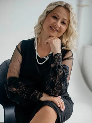 IRINA, 45