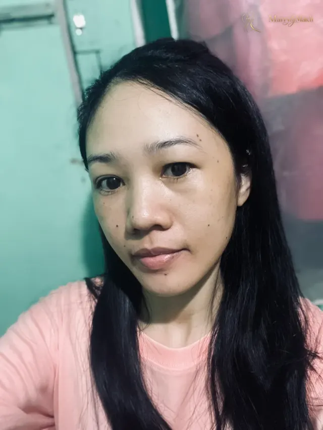 Angie, 34