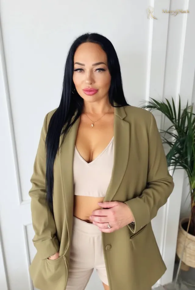 Another photo of Oksana