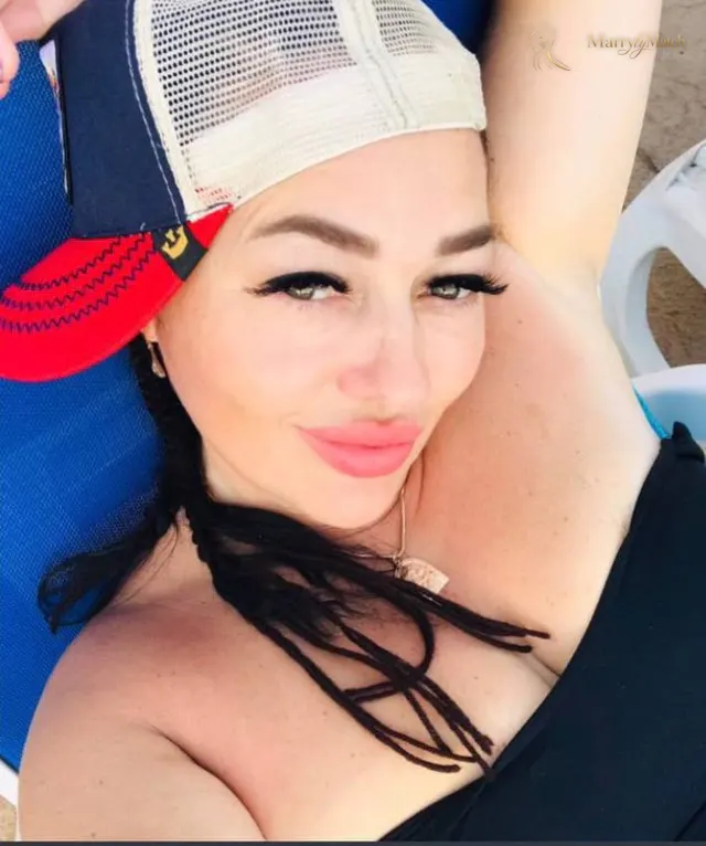 Another photo of Oksana