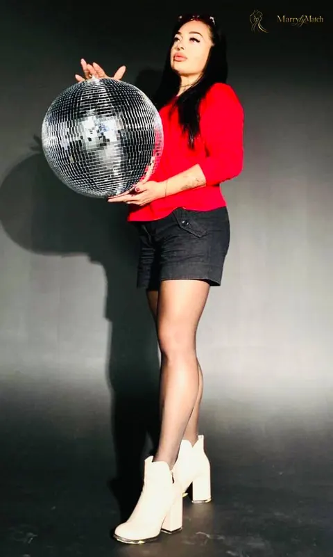 Another photo of Oksana