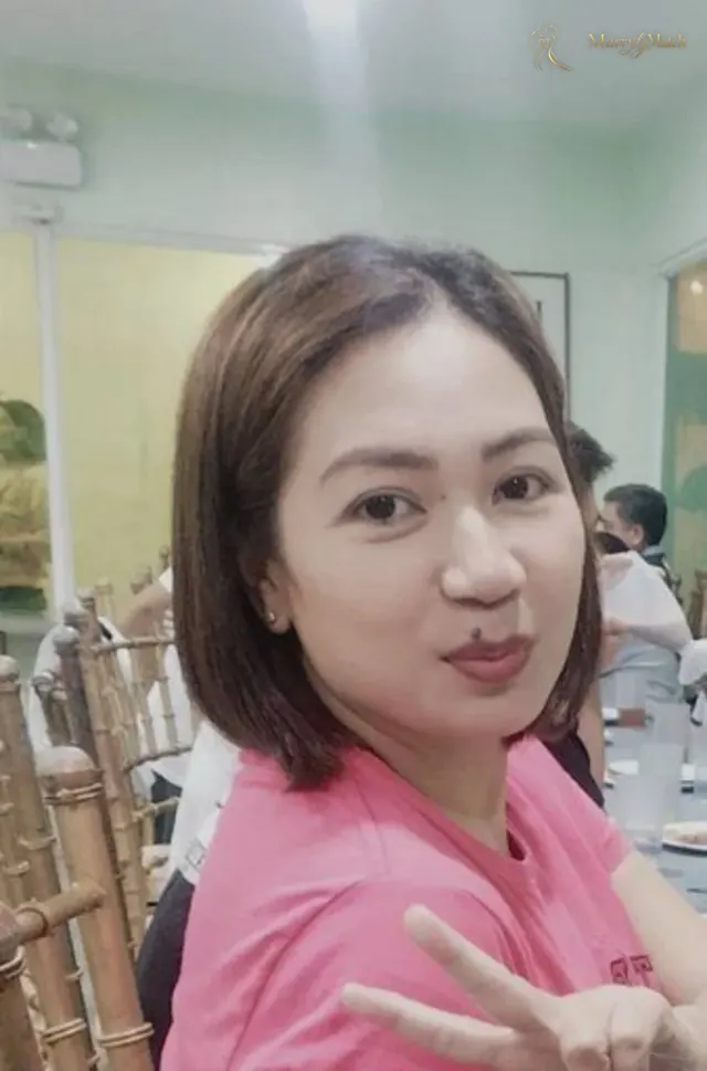 Anne, 40
