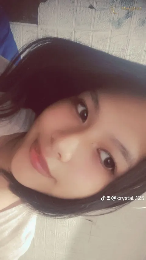 Another photo of Crystal