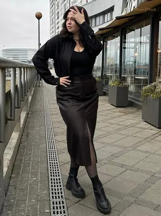 Another photo of ANGELINA