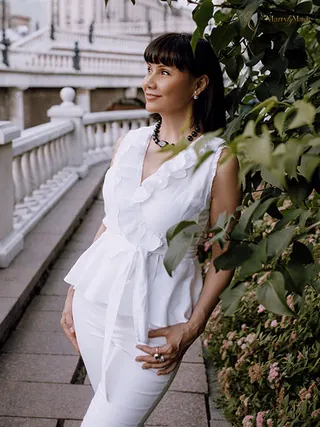 Another photo of GALINA