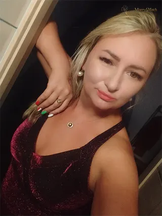 SVETLANA, 44