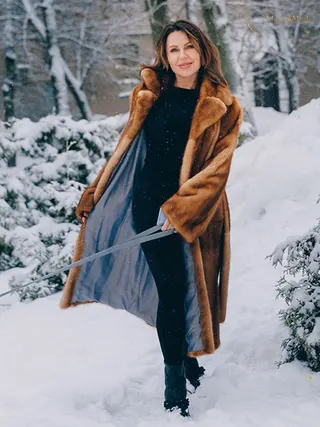 Another photo of YULIYA