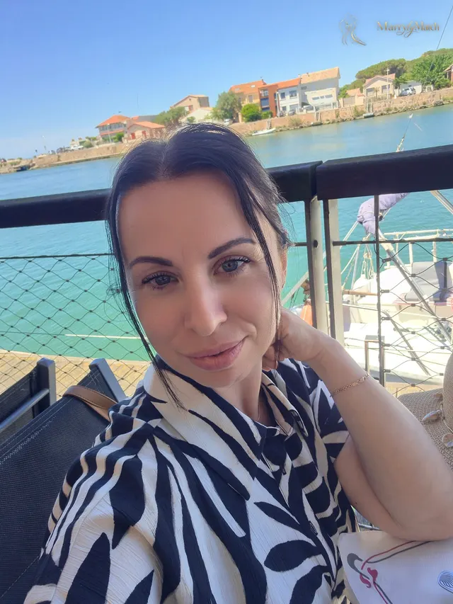 Nataliya, 45