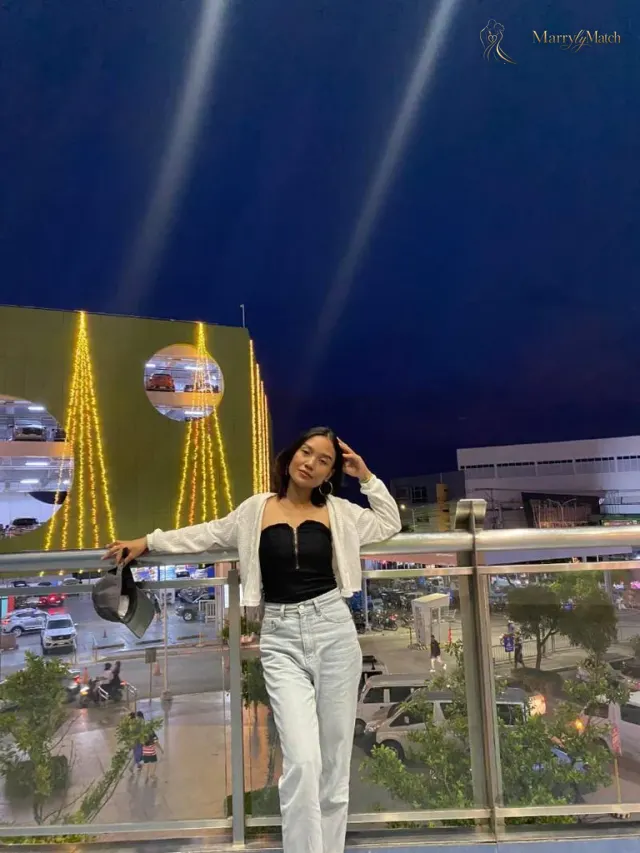 Another photo of Beverly