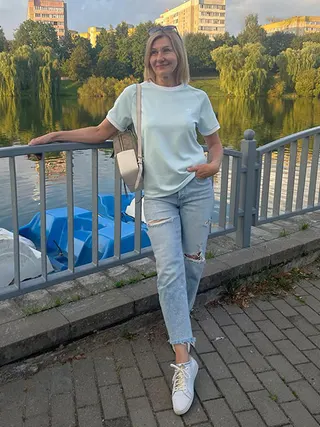 Another photo of ANZHELA