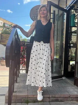 ANZHELA, 56