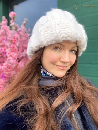 YULIYA, 45