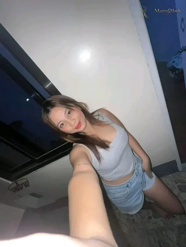Another photo of Eya