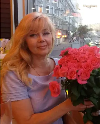 Valentina, 63