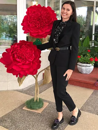MARINA, 40