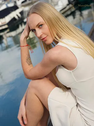 Another photo of VERONIKA