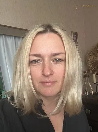 ANGELINA, 48