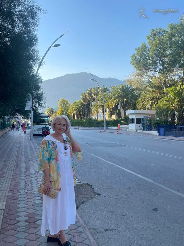 Another photo of Galyna