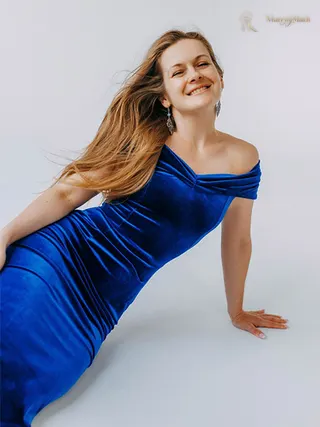 ANASTASIYA, 38