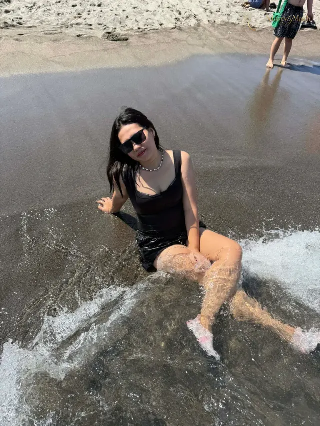 Christine, 23