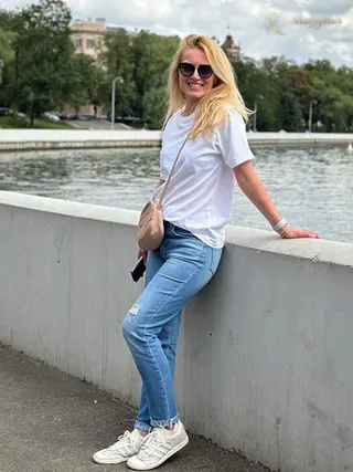 Another photo of ELENA