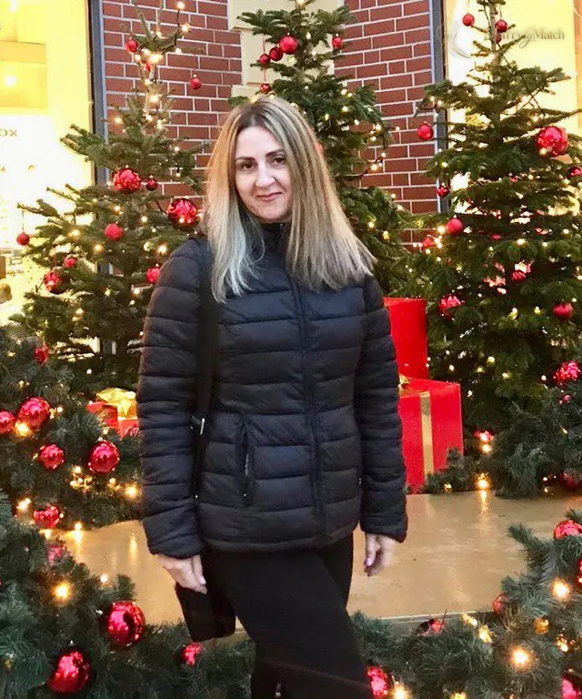Svitlana, 47