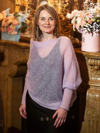 IRINA, 48
