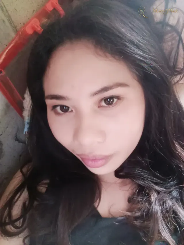 Ela Grace, 22