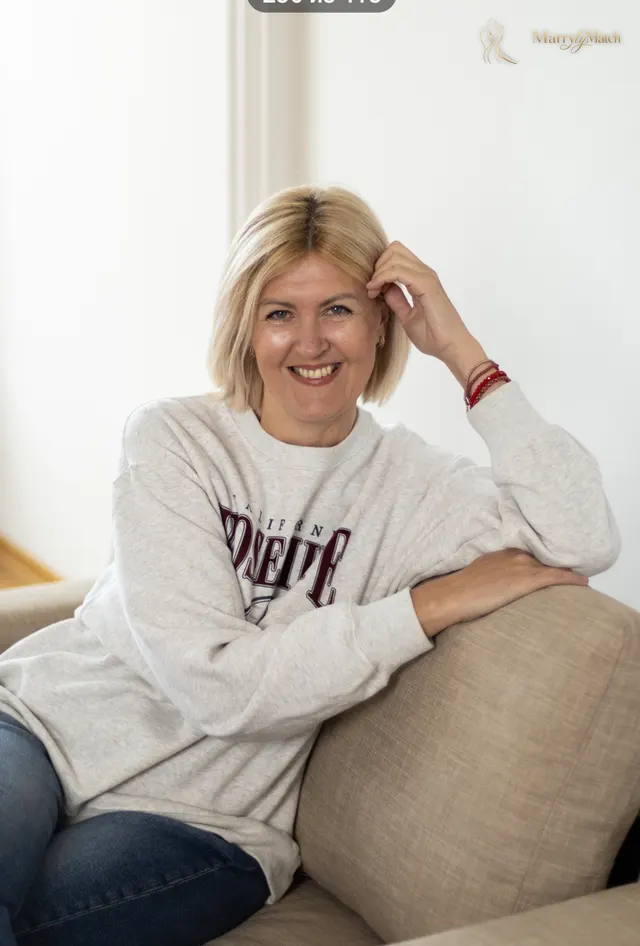 Yana, 49