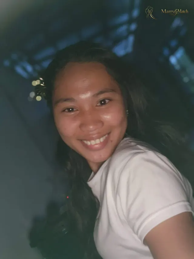 Another photo of Andrea Mae