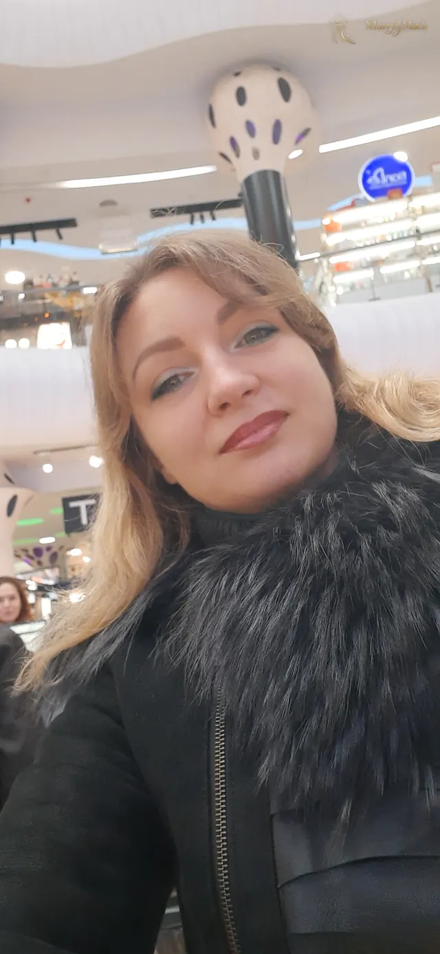 Oksana, 42