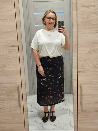YULIYA, 41