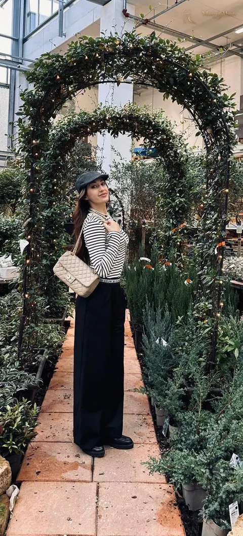 Another photo of Lilia