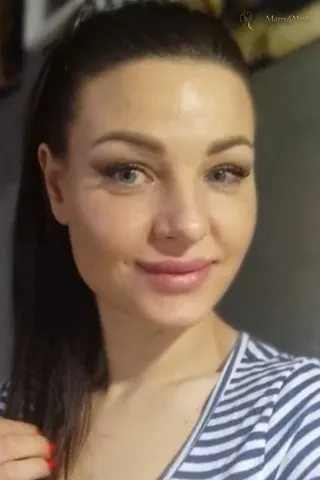 NATALIYA, 38