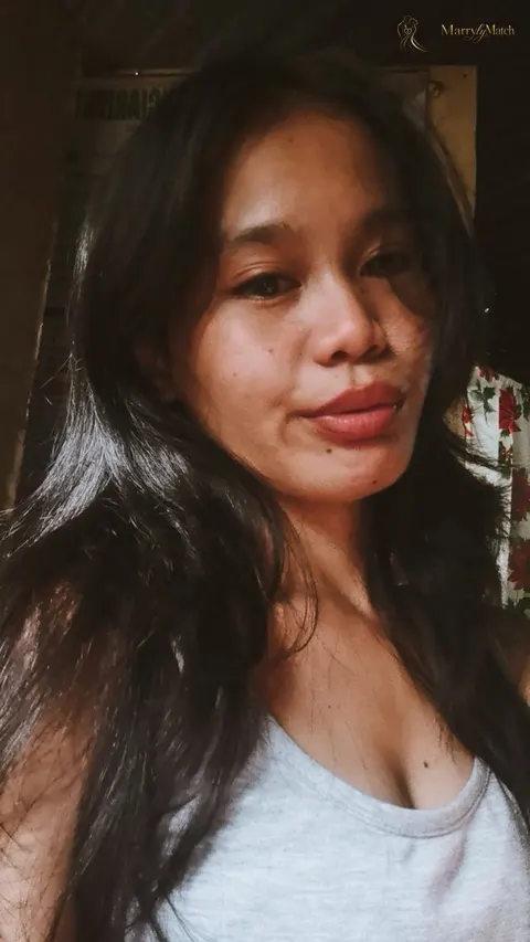 Jonalyn, 23