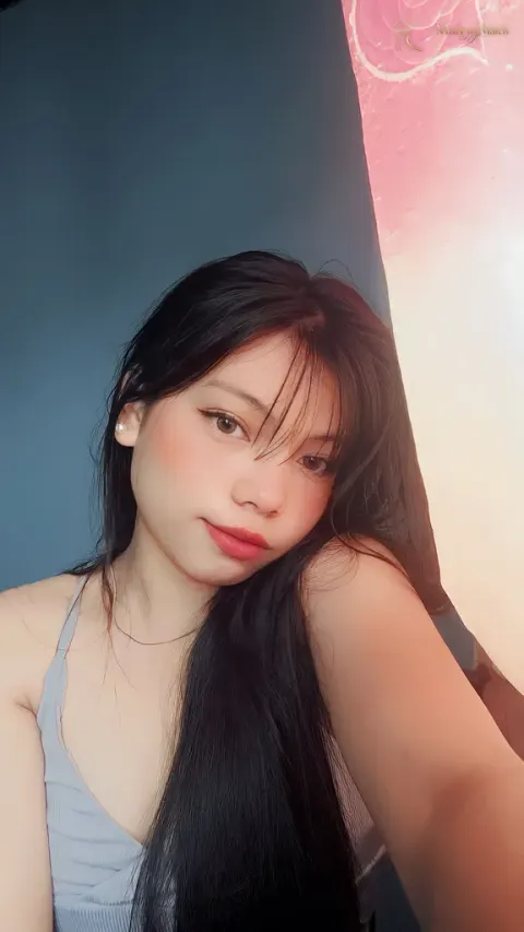 Another photo of JEVEILYN