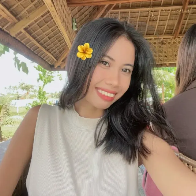 Another photo of laizaa