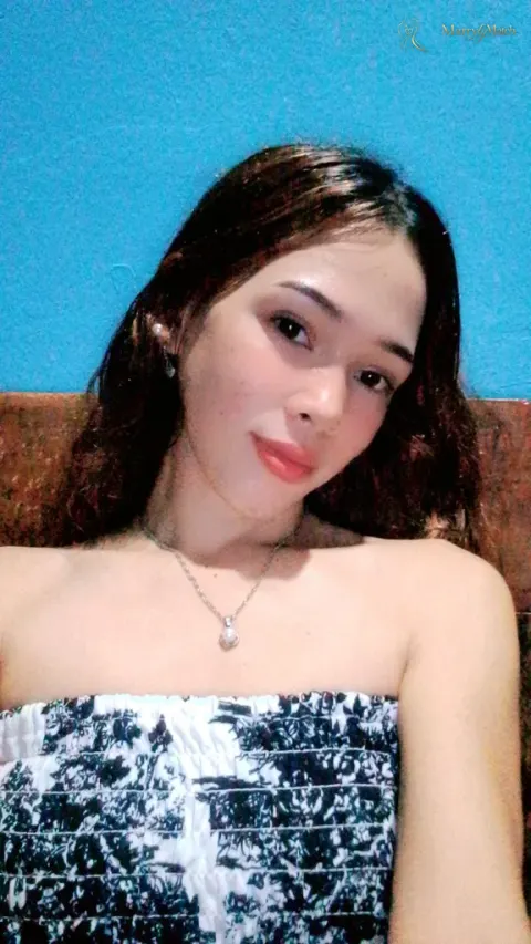 Laisa, 22