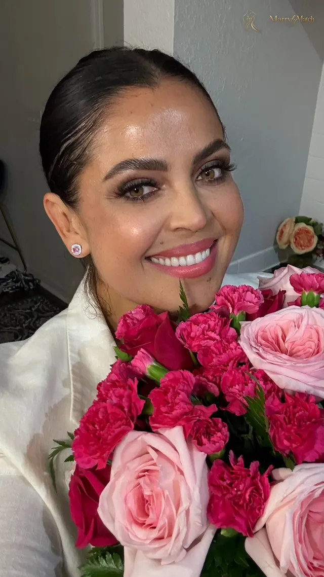 Maryna, 44
