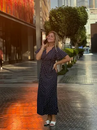 Another photo of VALENTINA