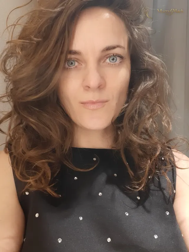 Anna, 40