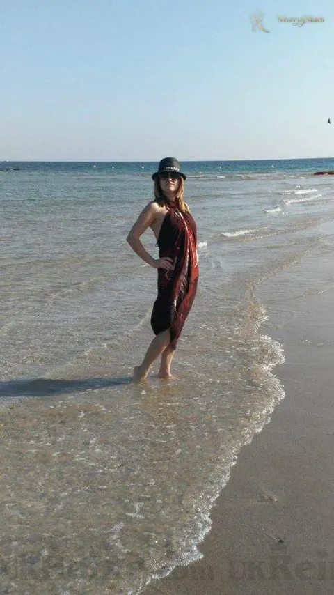 Olena, 43