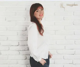 Anna, 44