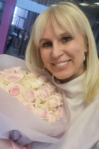 ALIONA, 48